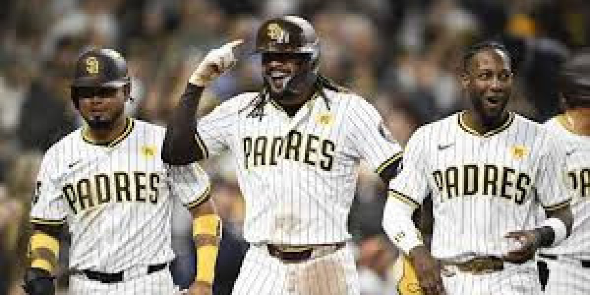 Eguy Rosario battling in direction of receive Padres roster location
